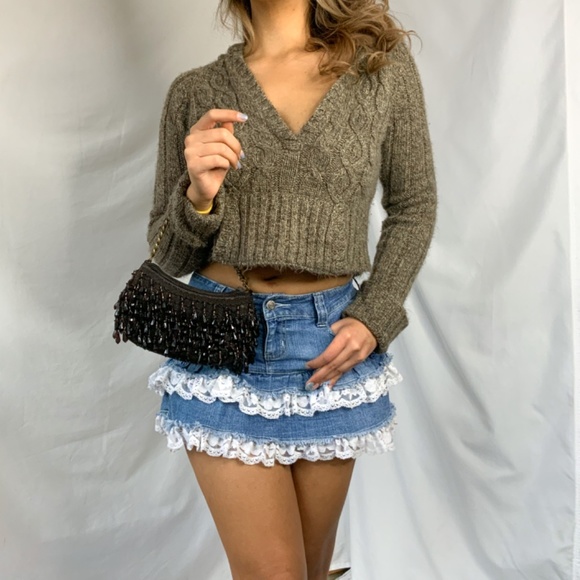 Brown cropped hooded Bella swan sweater - Picture 3 of 7